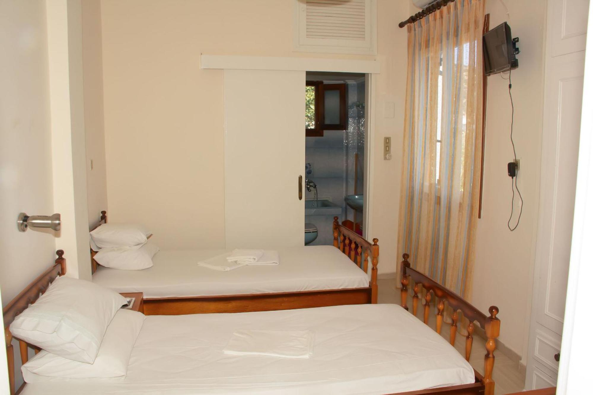 Aristidis Apartment Galissas Exterior photo